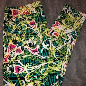 LuLaRoe Tall & Curvy Leggings